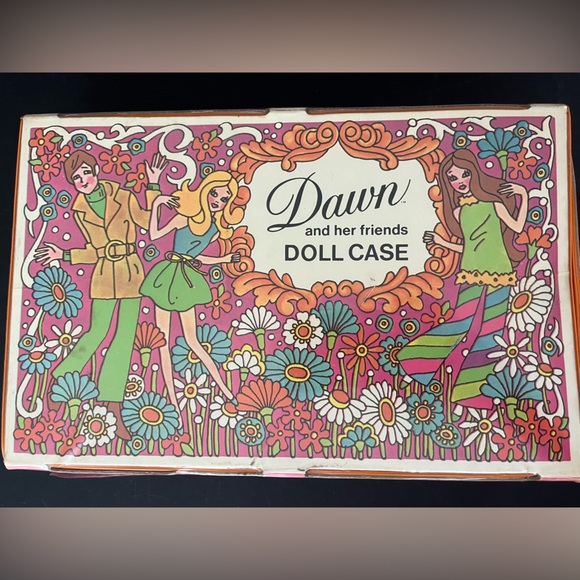 Vintage 1971 Dawn And Her Friends Doll Case with Dolls and Clothes RARE